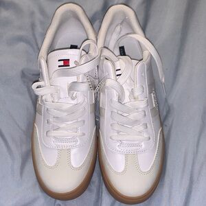 Tommy Hilfiger Men's White and Tan Sneakers